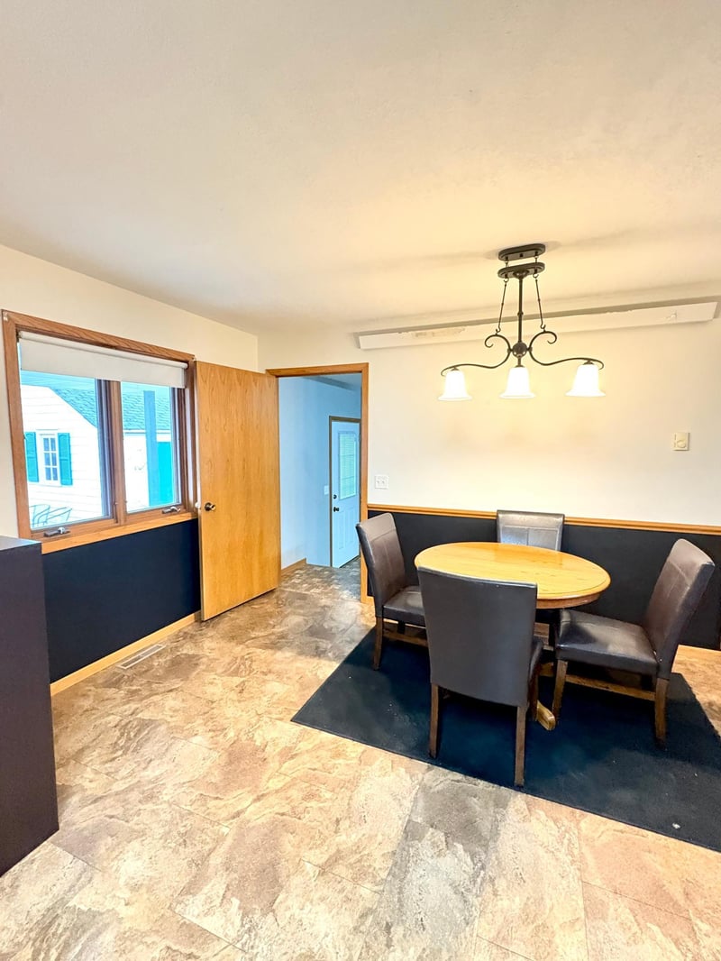 429 E Rooney Ave, Appleton, MN 56208