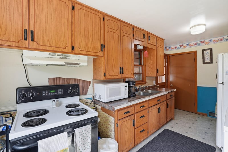 302 Division St, Gaylord, MN 55334