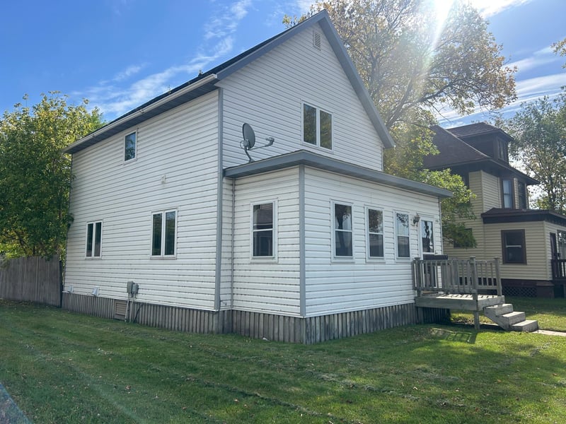 408 Main Ave N, Thief River Falls, MN 56701