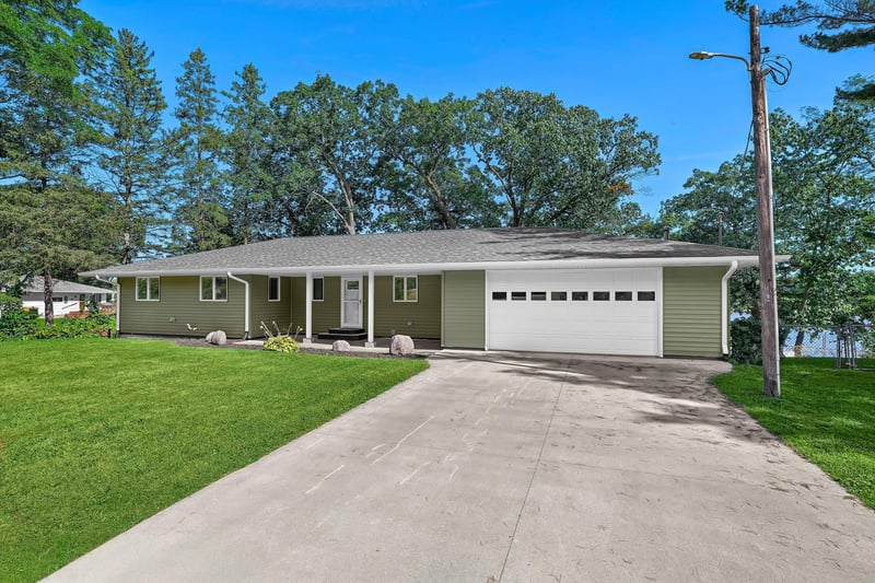 25578 Pelican Ln, Winona, MN 55987
