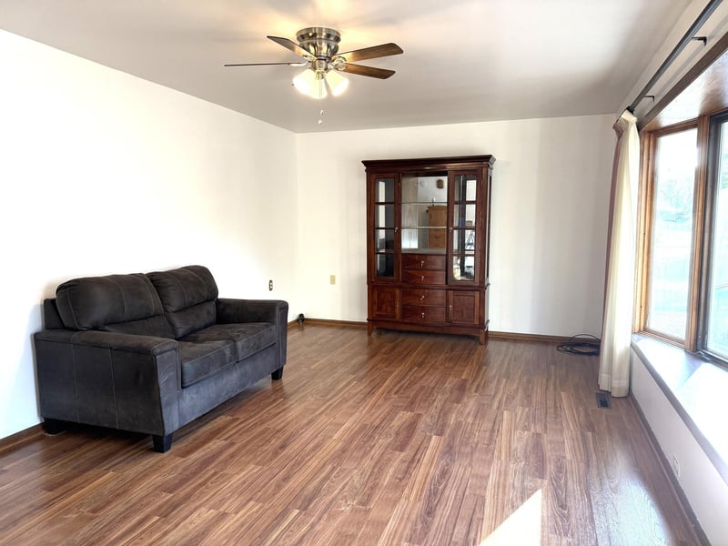 411 8th St NE, Fosston, MN 56542