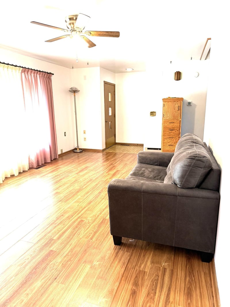 411 8th St NE, Fosston, MN 56542