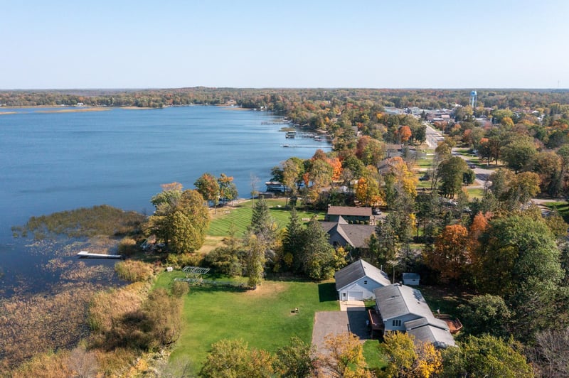 900 Father Hennepin Park Rd, Isle, MN 56342