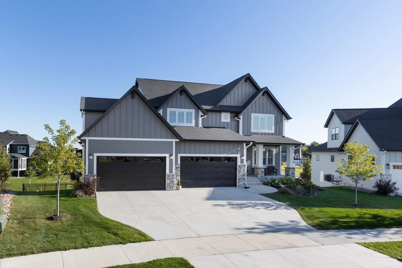 16497 64th Ave N, Maple Grove, MN 55311