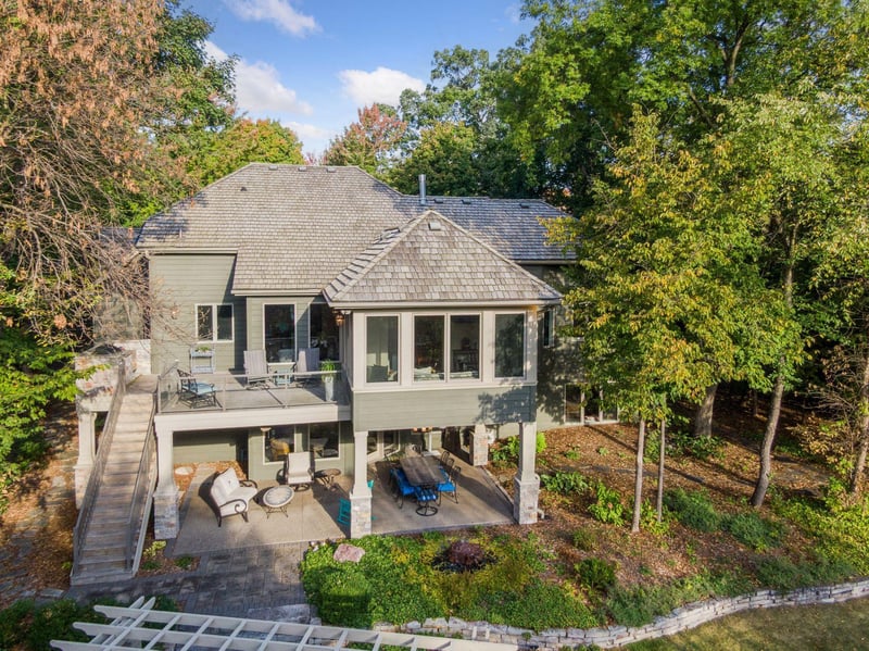 8673 Sherwood Bluff, Eden Prairie, MN 55347