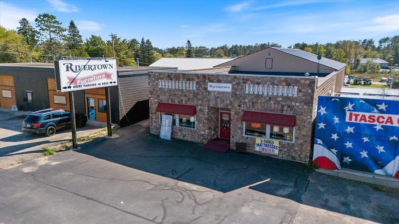 816 NE 4th St, Grand Rapids, MN 55744