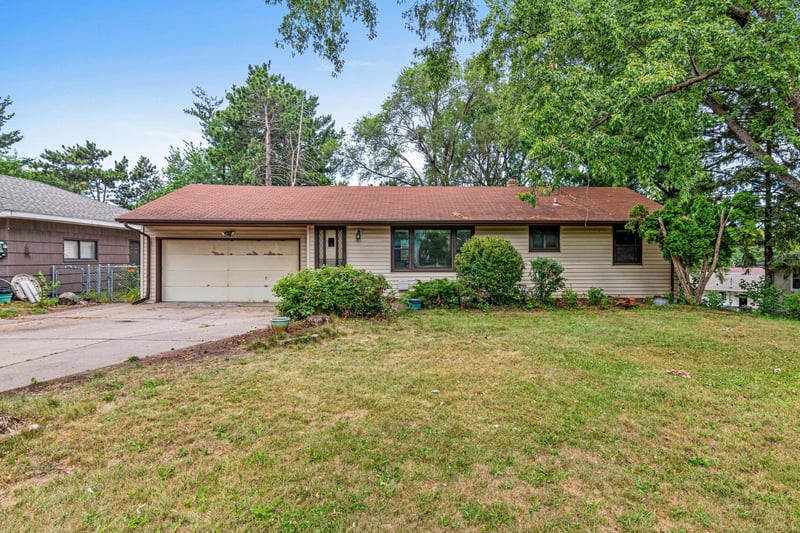1837 City Heights Dr, Maplewood, MN 55117