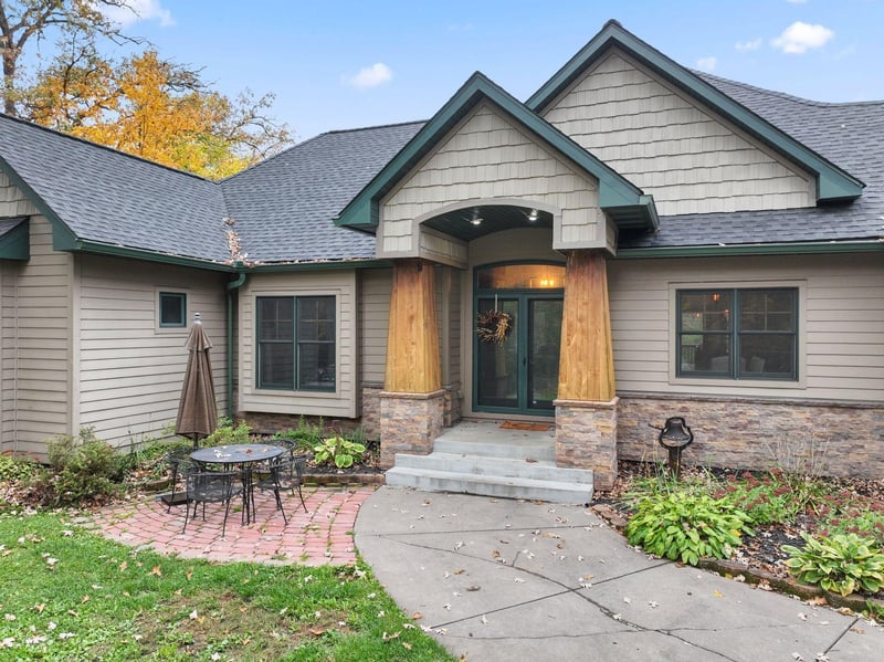 34439 Northbrook Ave, Lindstrom, MN 55045