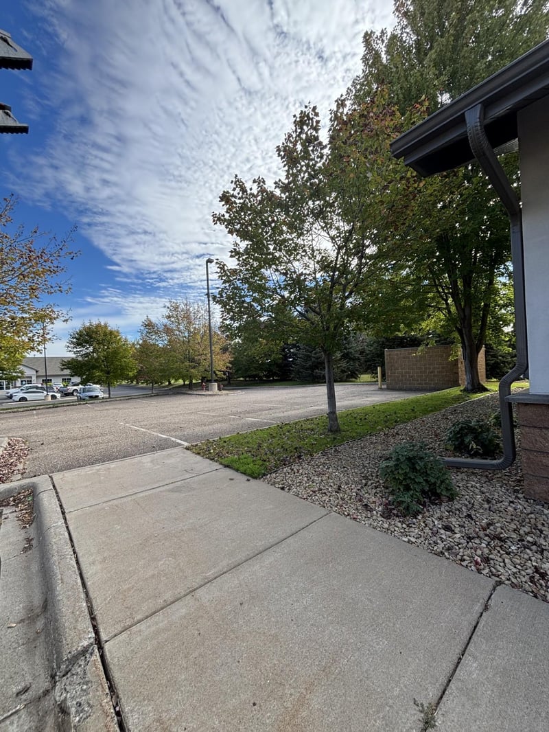 20980 Rogers Dr, Rogers, MN 55374