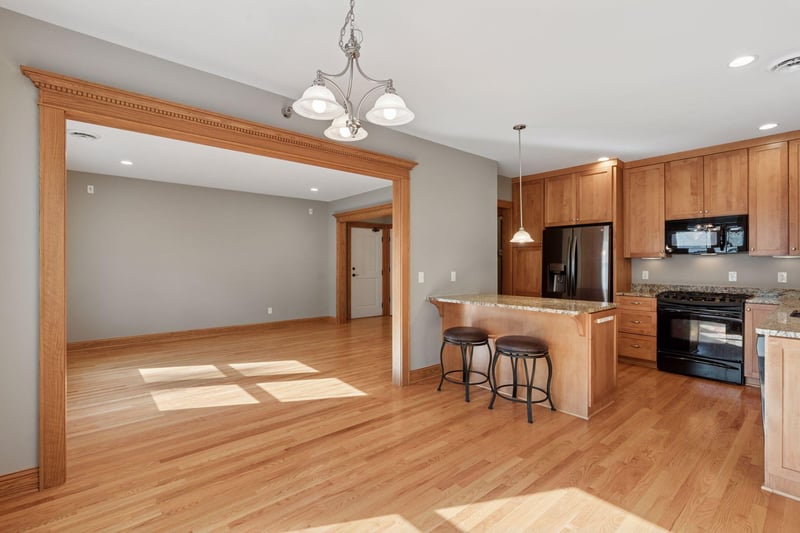 3810 W 31st St #102, Minneapolis, MN 55416