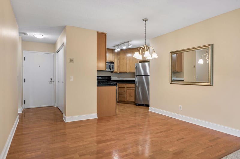 3540 Hennepin Ave #316, Minneapolis, MN 55408