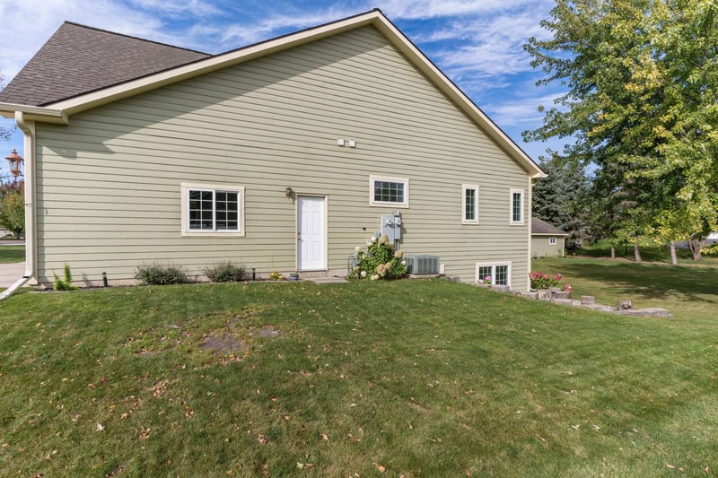 1020 Verlin Ln, Fergus Falls, MN 56537