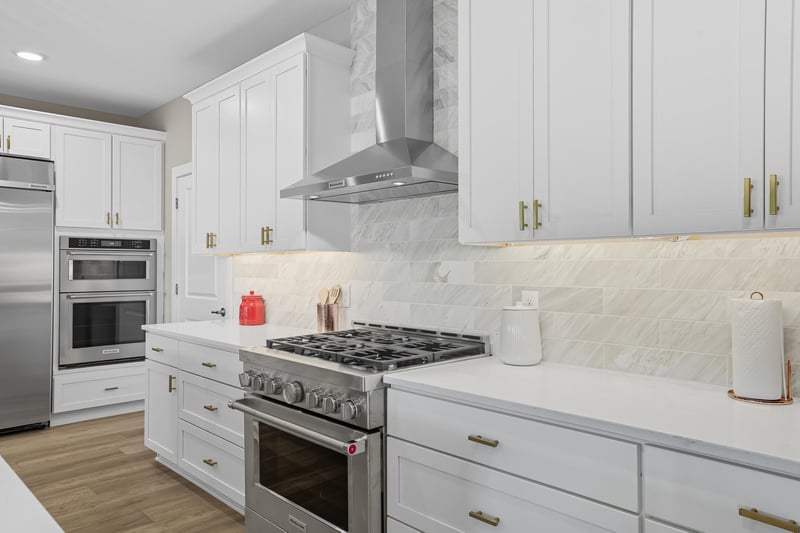 17963 Greenwich Way, Lakeville, MN 55044