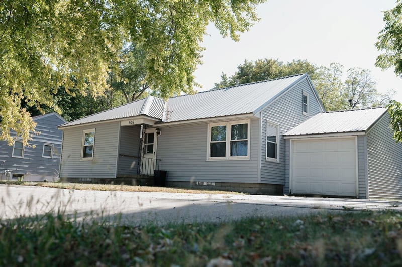 505 E Ciro St, Truman, MN 56088