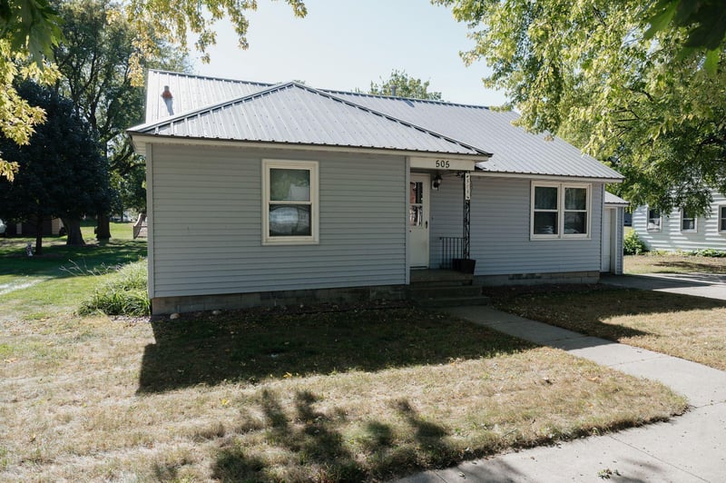 505 E Ciro St, Truman, MN 56088