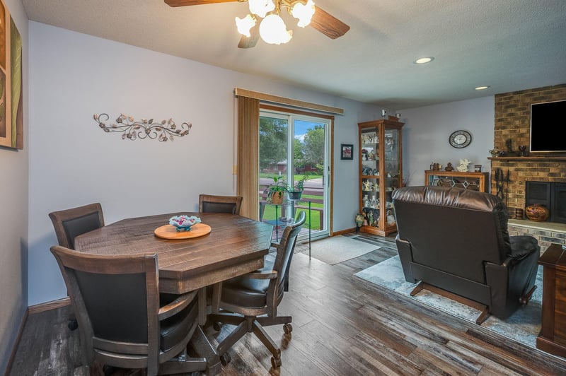 412 Linda St, Jackson, MN 56143