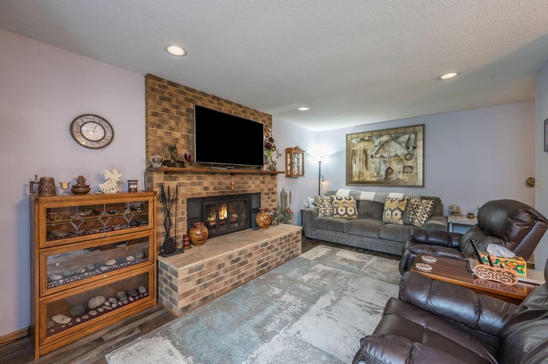412 Linda St, Jackson, MN 56143