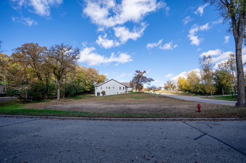 TBD Pine St, New London, MN 56273