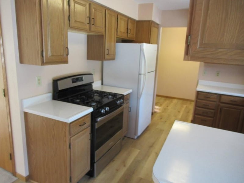 305 E Veterans Dr, Luverne, MN 56156
