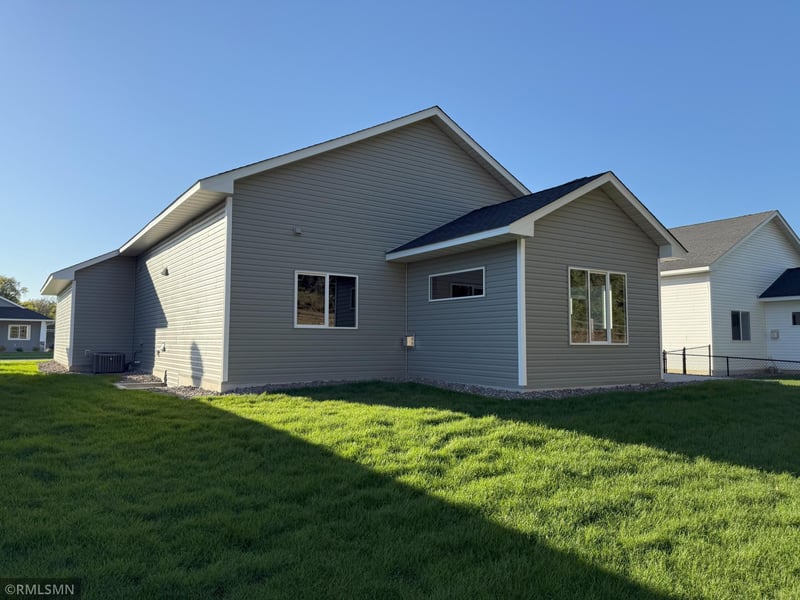 3122 Zuni Way, Anoka, MN 55303