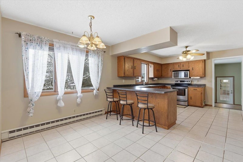 102 6th St SW, Red Lake Falls, MN 56750