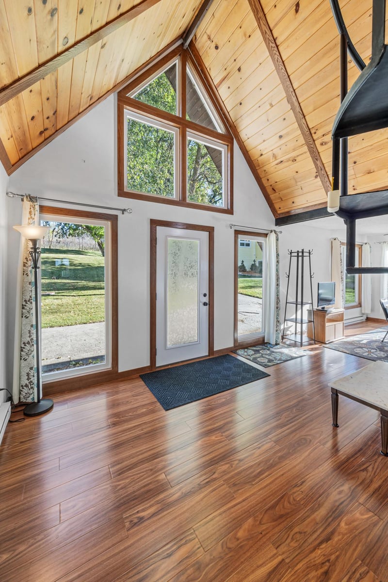 15690 Blackhawk Rd, Lake Park, MN 56554