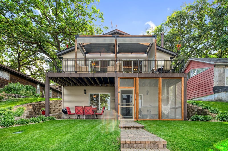 6824 107th Ave, Clear Lake, MN 55319