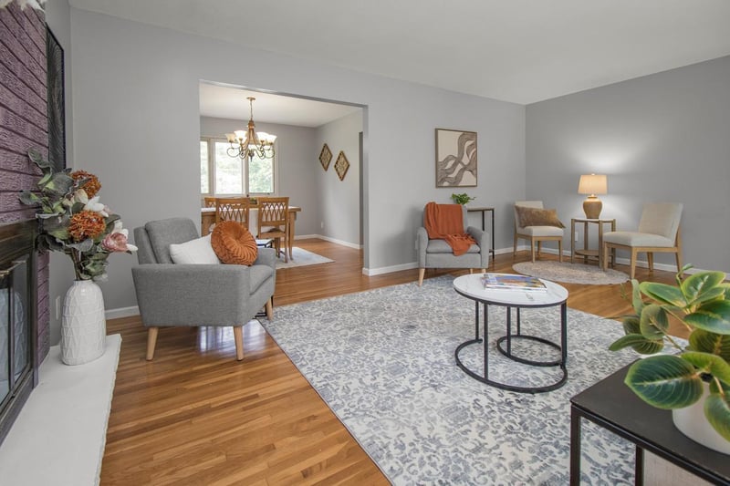 3416 Clark St, Burnsville, MN 55337