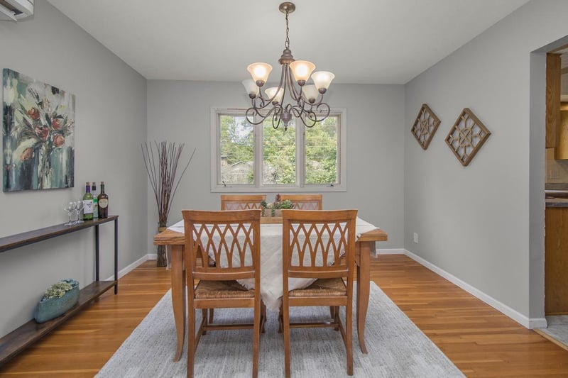 3416 Clark St, Burnsville, MN 55337