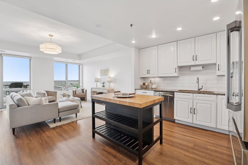 929 Portland Ave #2107, Minneapolis, MN 55404
