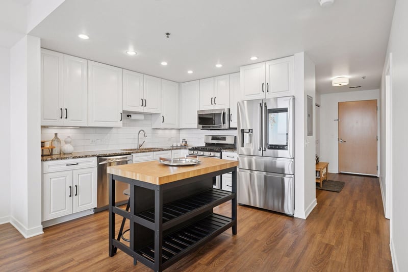 929 Portland Ave #2107, Minneapolis, MN 55404