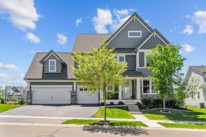 16321 Dryden Rd, Lakeville, MN 55044