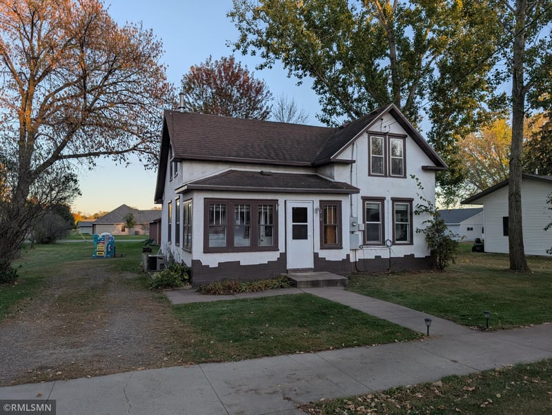 210 Edward St S, Pierz, MN 56364
