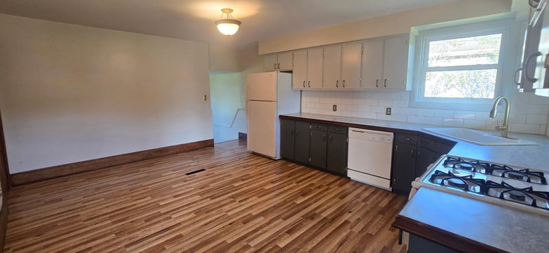 130 2nd St NE, Harmony, MN 55939