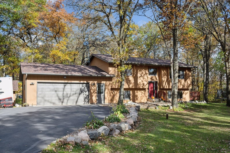 332 Elderberry Rd, Clearwater, MN 55320