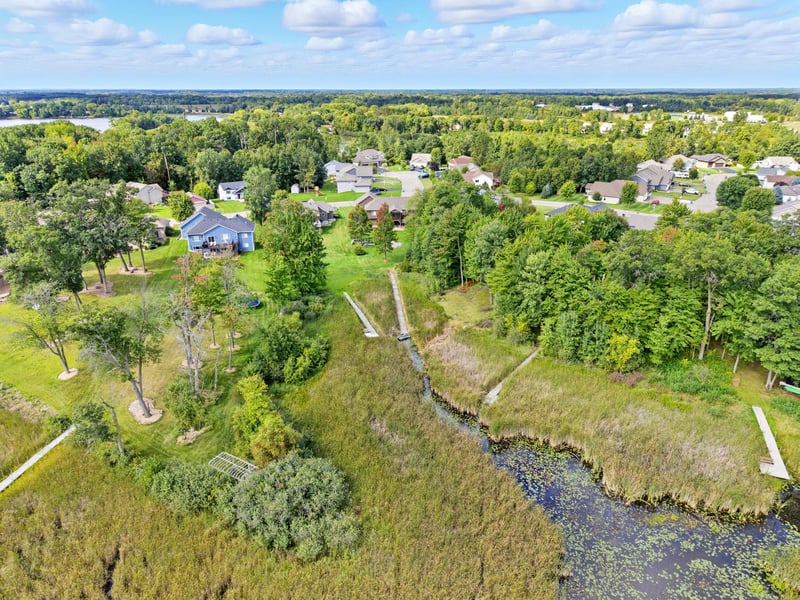 563 Elins Lake Rd SE, Cambridge, MN 55008