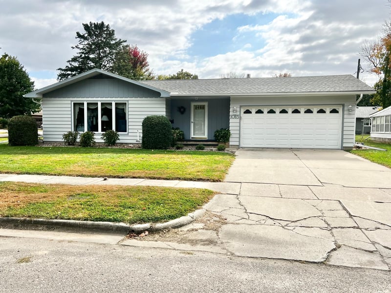 1015 11th Ave, Granite Falls, MN 56241