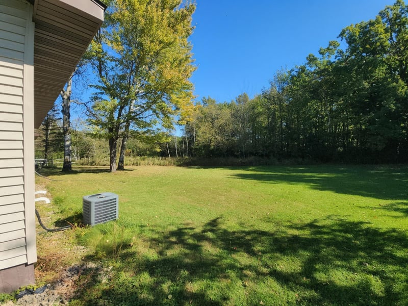 120 Woodland Trl, Clayton, WI 54004