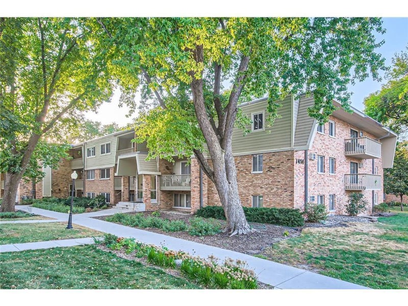 7414 W 22nd St #114, Saint Louis Park, MN 55426