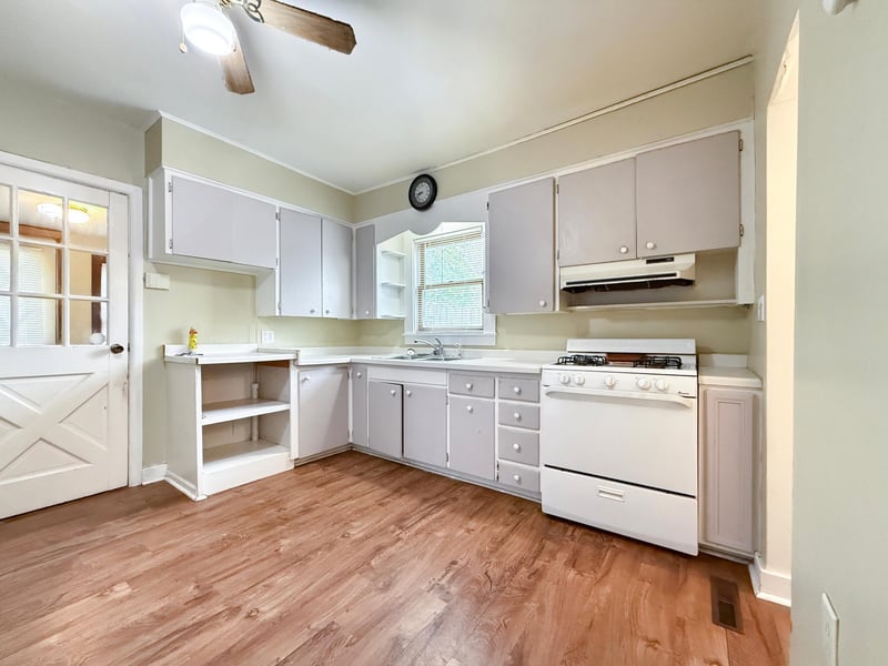522 9th St NW, Bemidji, MN 56601
