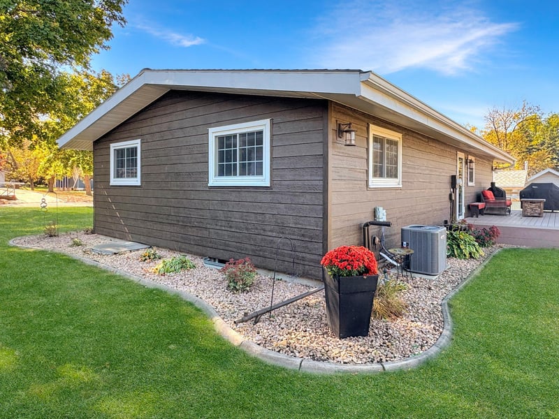 230 Prairie St, Lake Wilson, MN 56151