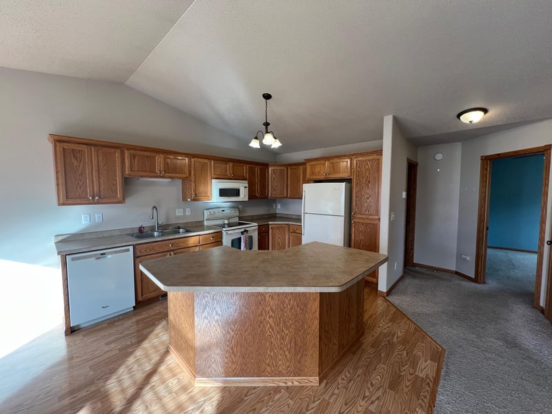 1011 Southwood Dr, Dilworth, MN 56529