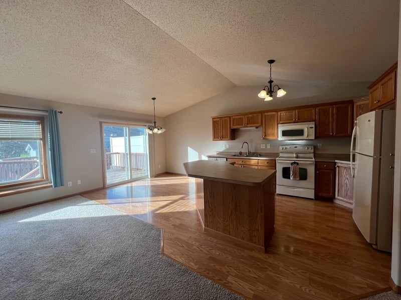 1011 Southwood Dr, Dilworth, MN 56529