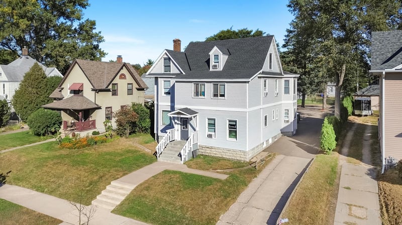 1619 Hubbard Ave, Saint Paul, MN 55104