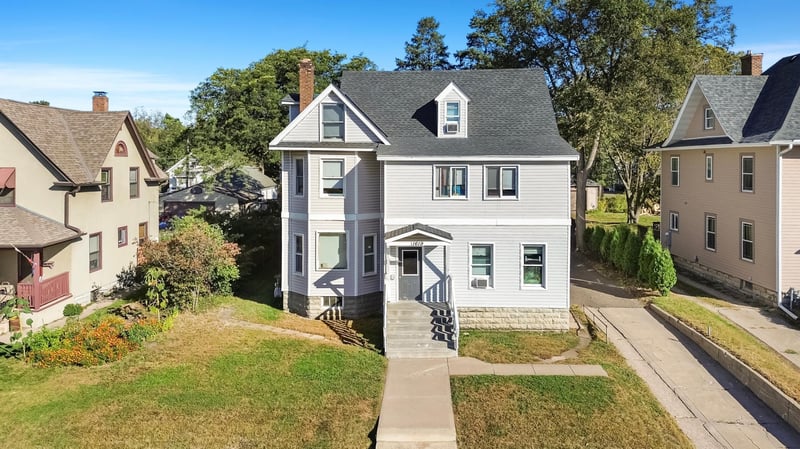 1619 Hubbard Ave, Saint Paul, MN 55104