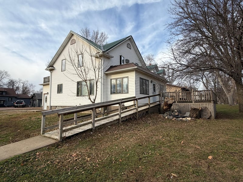 608 Bell Ave, Westbrook, MN 56183