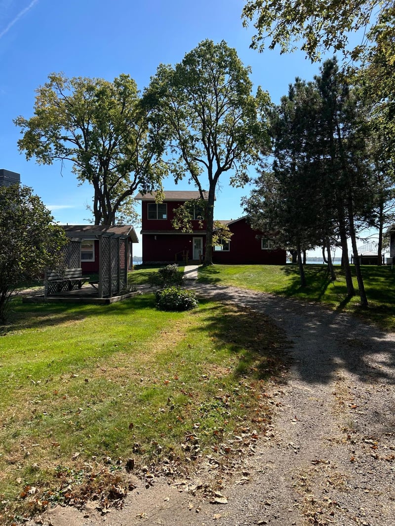 24288 Beauty Shore Dr, Battle Lake, MN 56515
