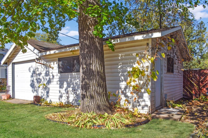 426 Erie Ave, Crosby, MN 56441