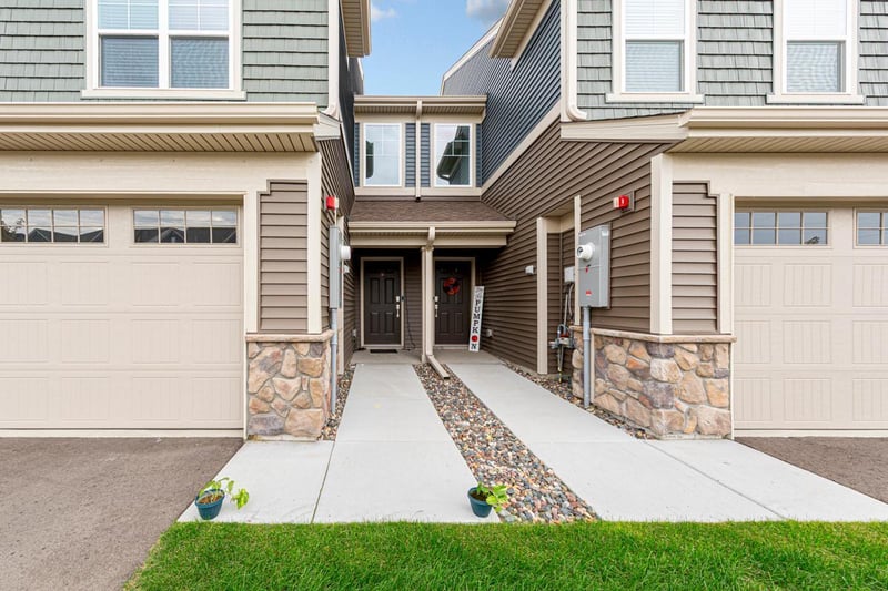 2006 Tyrone Dr, Shakopee, MN 55379