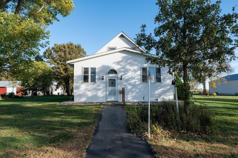 20660 90th Ave SE, Atwater, MN 56209